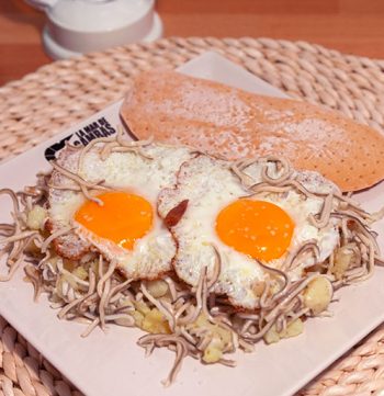 huevos rotos gulas